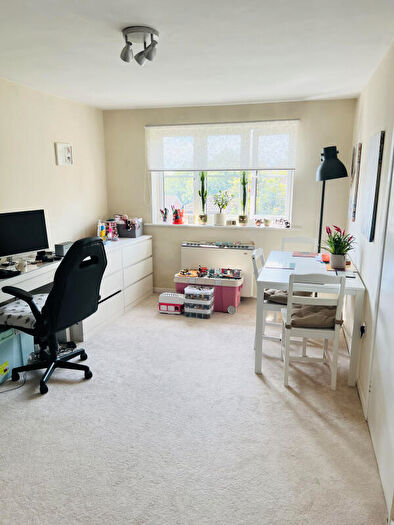 1 Bedroom Flat For Sale In Conway Gardens, Grays, RM17