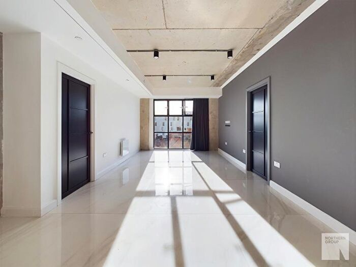 2 Bedroom Apartment To Rent In Apartment . :: One Silk Street, M4