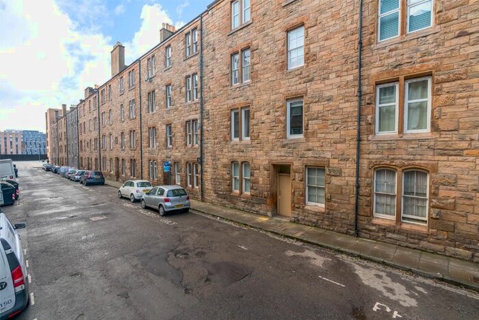 1 Bedroom Flat To Rent In Upper Grove Place, Haymarket, Edinburgh, EH3