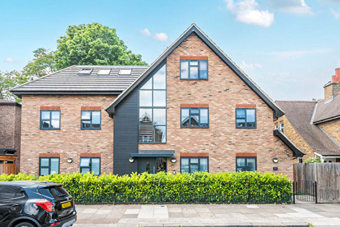 2 Bedroom Apartment For Sale In Weigall Road, Lee, SE12
