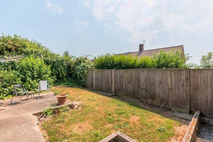 1 Bedroom Property To Rent In Kent Avenue, Canterbury, CT1