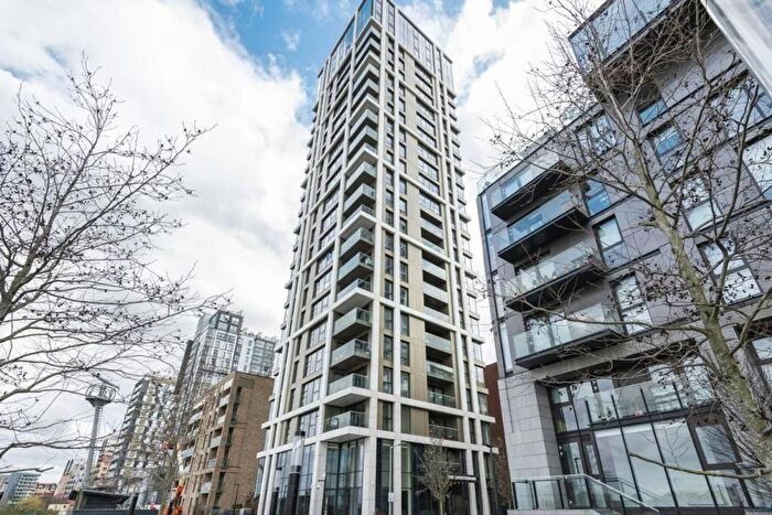 3 Bedroom Flat To Rent In Pilot Walk, Greenwich, SE10