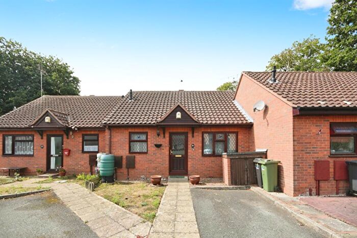 1 Bedroom Semi-Detached Bungalow For Sale In The Chaseway, Braintree, CM7