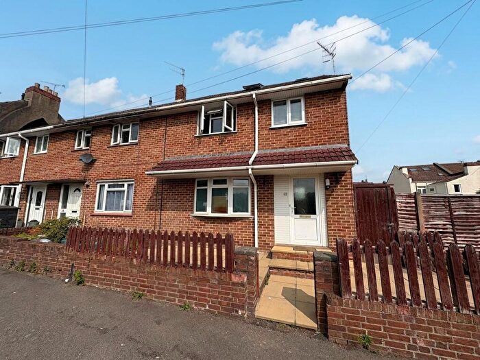 2 Bedroom Apartment To Rent In Southville, Lydstep Terrace, BS3