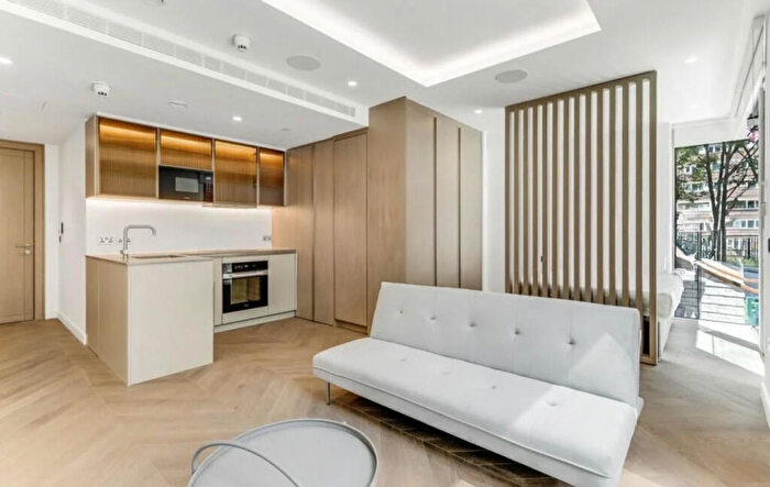 Apartment To Rent In Minories, London, EC3N