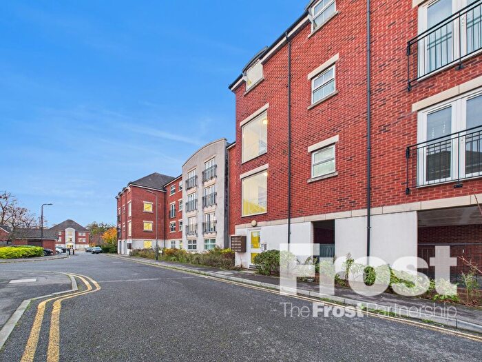 2 Bedroom Flat To Rent In Tobermory Close, Slough, Berkshire, SL3