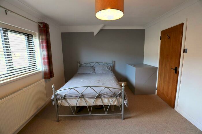 4 Bedroom Semi-Detached House To Rent In Porth-Y-Green Close, Llanblethian, Cowbridge, CF71