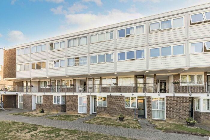 Studio To Rent In Fairlea Place, London, W5