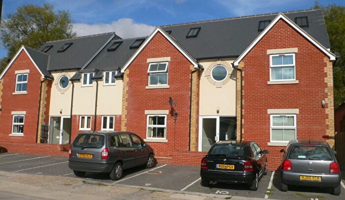 2 Bedroom Flat To Rent In Middleton Road, Salisbury, SP2