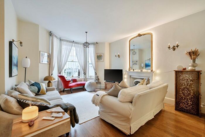 2 Bedroom Flat To Rent In Westgate Terrace London, SW10