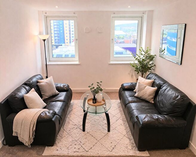 2 Bedroom Flat To Rent In Waterloo Square, Newcastle Upon Tyne, Tyne And Wear, NE1