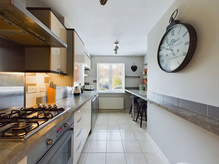 3 Bedroom Town House For Sale In Ribble Gardens, Fareham, PO16
