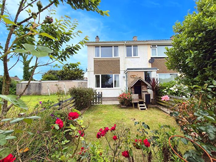 3 Bedroom End Of Terrace House For Sale In Manor Close, Helston, TR13
