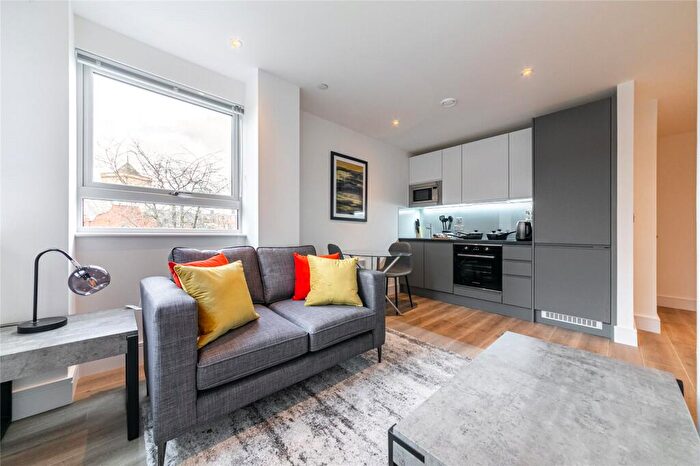 Apartment To Rent In Wood Street, East Grinstead, West Sussex, RH19