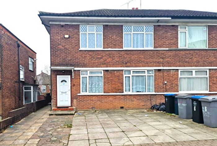 2 Bedroom Maisonette To Rent In Bermans Way, London, NW10