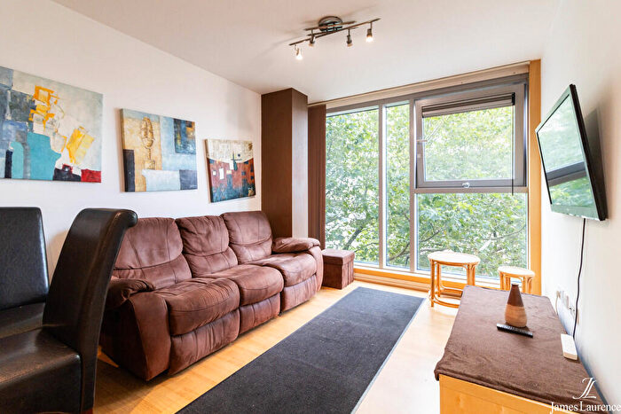 2 Bedroom Apartment To Rent In St Martins Gate, Worcester Street, B2