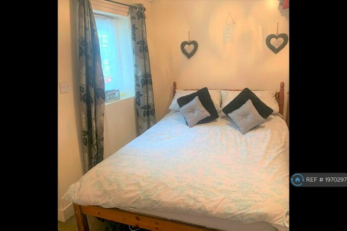 1 Bedroom Flat To Rent In Outram Street, Sutton-In-Ashfield, NG17