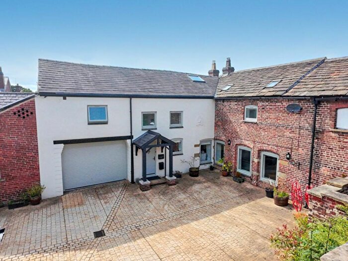 4 Bedroom Barn Conversion For Sale In Leek Old Road, Sutton, Macclesfield, SK11