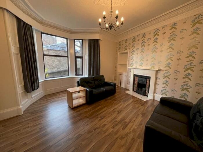 3 Bedroom Flat To Rent In Paradise Road, Dundee, DD1