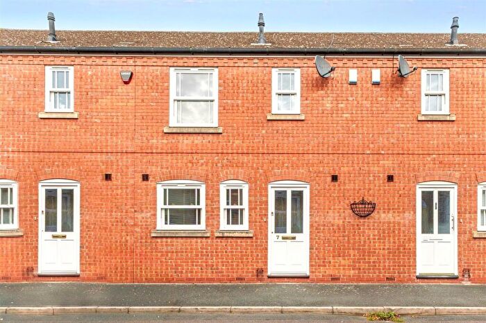 2 Bedroom Terraced House For Sale In Beaconsfield Street West, Leamington Spa, CV31