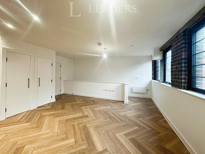 2 Bedroom Apartment To Rent In Lockside Apartments, Scotland Street, B1