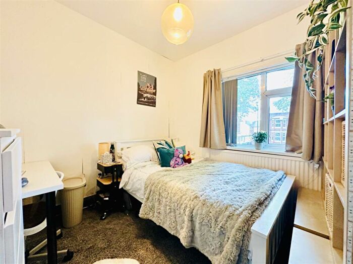 9 Bedroom House To Rent In Derby Road, Nottingham, NG7