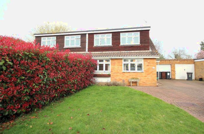 4 Bedroom Semi-Detached House To Rent In Guestwick, Tonbridge, Kent, TN10