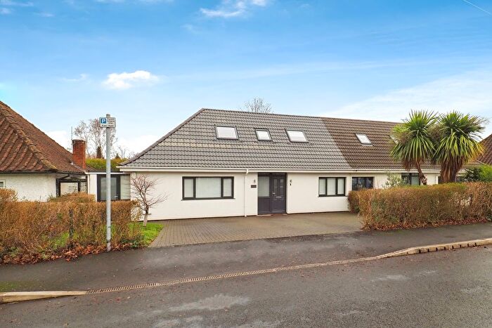 4 Bedroom Semi Detached House For Sale In Dorket Drive, Wollaton, Nottingham, NG8