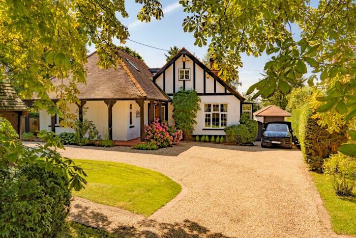5 Bedroom Bungalow For Sale In East Hanningfield Road, Howe Green, CM2