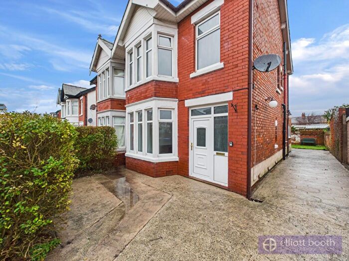 3 Bedroom Semi Detached House To Rent In Chislehurst Avenue, FY4