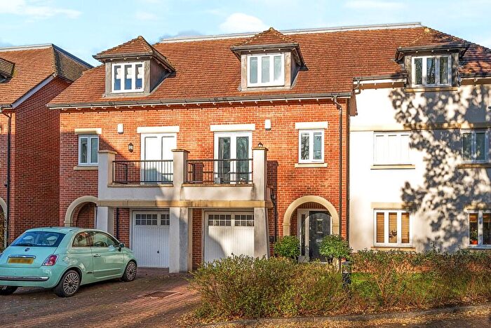 4 Bedroom Terraced House For Sale In Goodacre Close, Weybridge, KT13