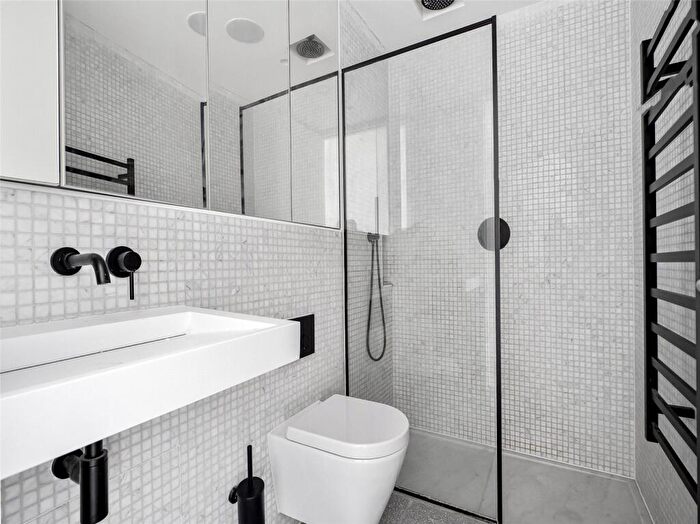 2 Bedroom Apartment To Rent In Parkhaus, Maple Path, Hackney, London, E5