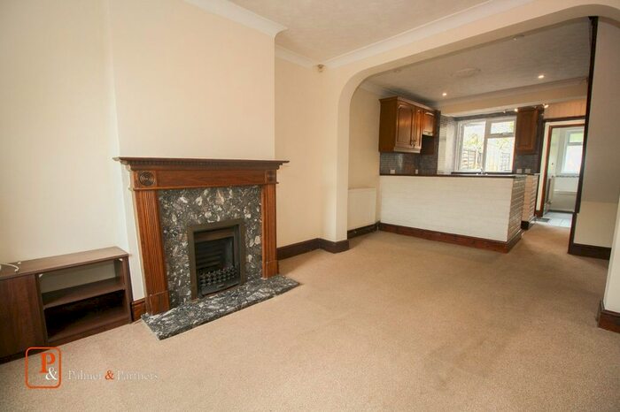 2 Bedroom Semi-Detached House To Rent In Mile End Road, Colchester, Essex, CO4