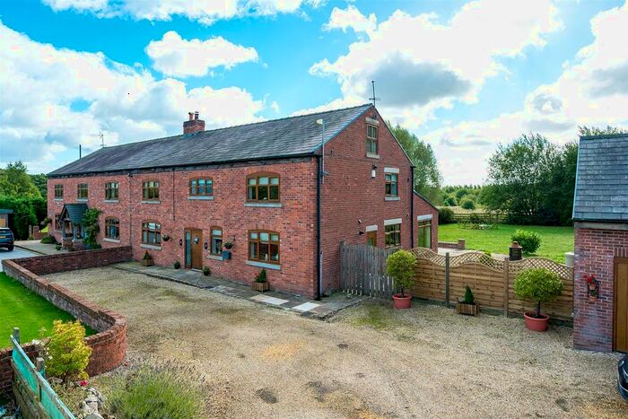 6 Bedroom Barn Conversion For Sale In Hall Lane, Bold, St. Helens, WA9