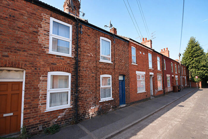 2 Bedroom Terraced House For Sale In Russell Street, Lincoln, LN5
