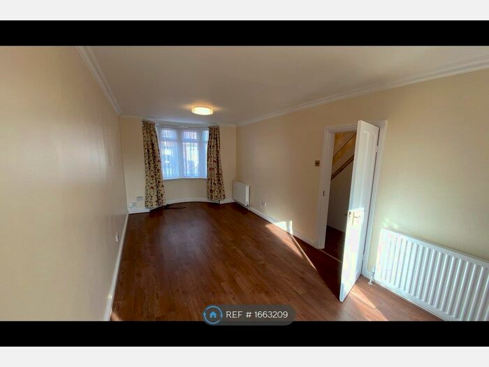 3 Bedroom Terraced House To Rent In Dunster Place, Coventry, CV6