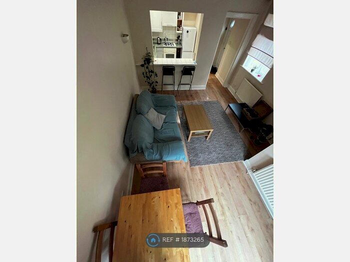 1 Bedroom Flat To Rent In Hendon Lane, London, N3