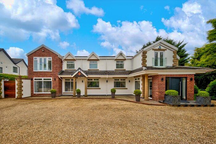 5 Bedroom Detached House For Sale In Butchers Lane, Aughton, L39