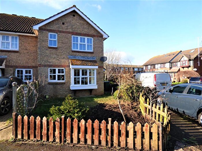 1 Bedroom End Of Terrace House To Rent In Kendal Close, Littlehampton, BN17