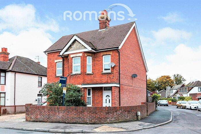 1 Bedroom Flat To Rent In Gordon Avenue, GU15