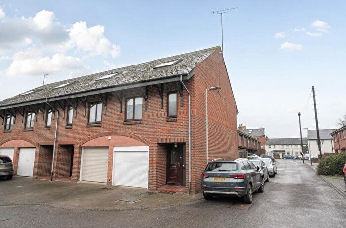 3 Bedroom End Of Terrace House For Sale In Fairview Close, Cheltenham, Gloucestershire, GL52