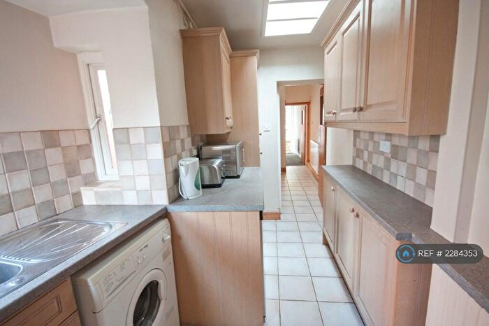 4 Bedroom Terraced House To Rent In Nth Sherwood St, Nottingham, NG1
