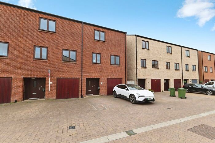 4 Bedroom Town House For Sale In Grainton Court, Stockton-On-Tees, TS18