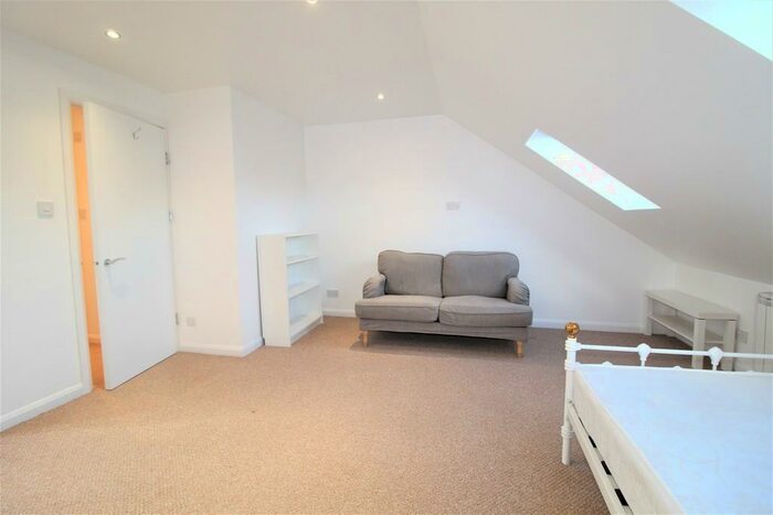 Studio To Rent In Wellington Road, Croydon, CR0