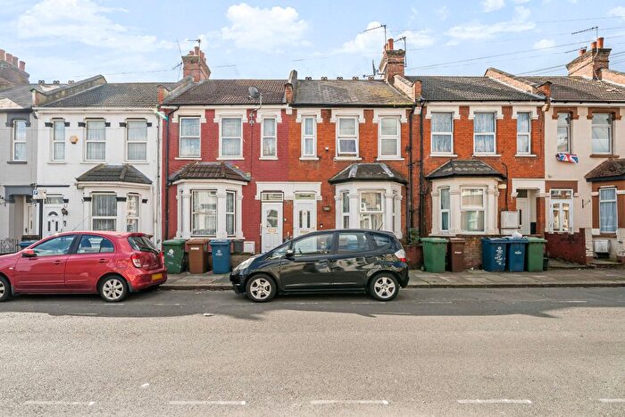 4 Bedroom Terraced House To Rent In Herga Road, Harrow, HA3