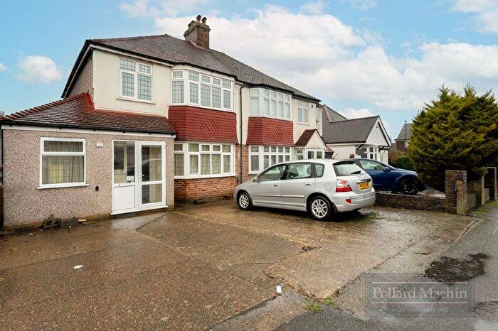 3 Bedroom Semi Detached House For Sale In Limpsfield Road, Sanderstead, CR2
