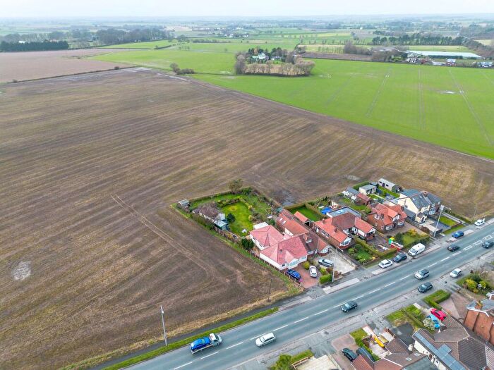 4 Bedroom Semi-Detached Bungalow For Sale In Southport Road, Ormskirk, L39