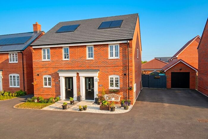 2 Bedroom Semi-Detached House For Sale In Oak Lawn, Eye, IP23