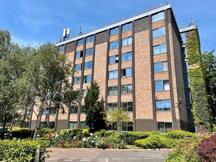 Studio To Rent In Mayflower House, Manhattan Drive, Cambridge, CB4