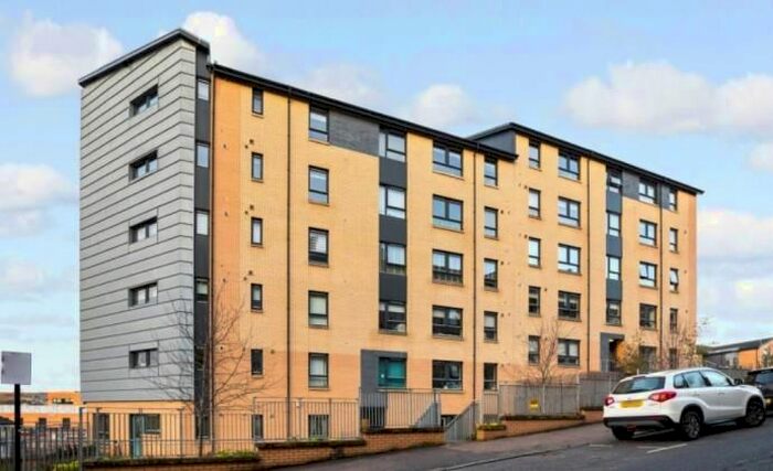 2 Bedroom Flat To Rent In B/, Oban Drive, Glasgow, G20